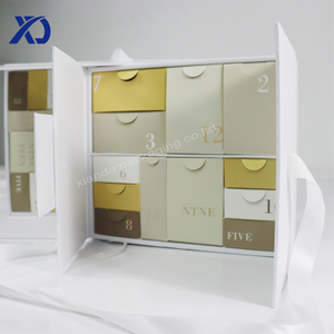 Adventskalenderboks med b&aring;nd